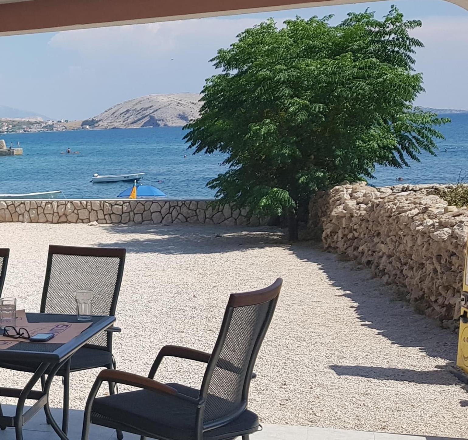 Atlantispagnovalja Zubovići Exteriör bild